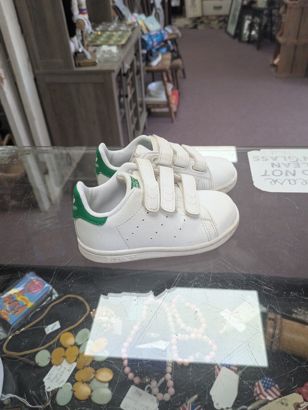 Stan smith adidas Kids White Sneakers with Green Heel Tab - Velcro Straps